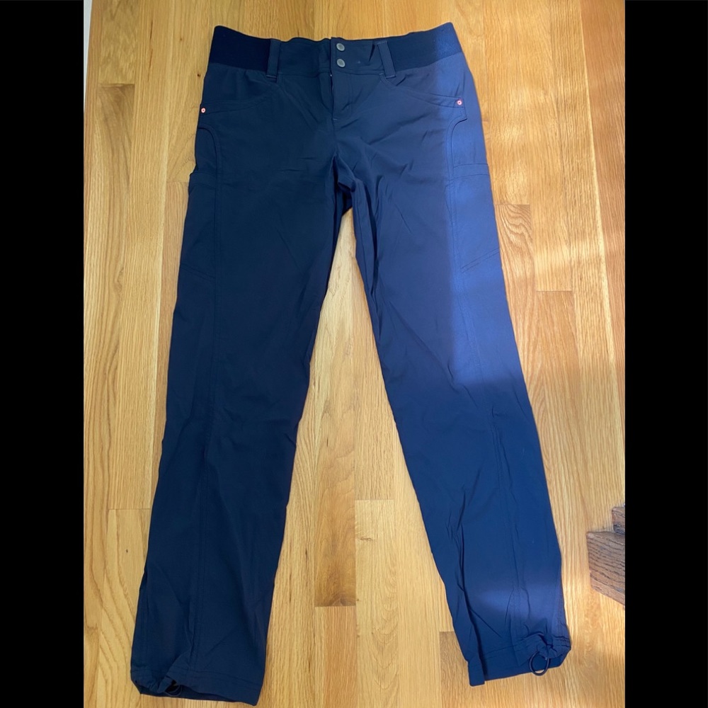 Outdoor fitness pants.